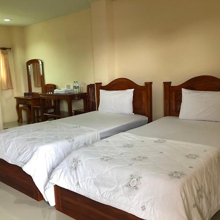 Ratchaphruek Resort Lop Buri Exterior foto