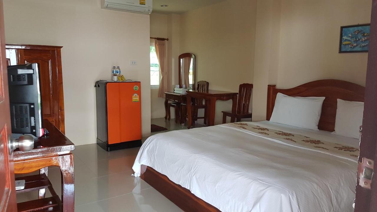 Ratchaphruek Resort Lop Buri Exterior foto